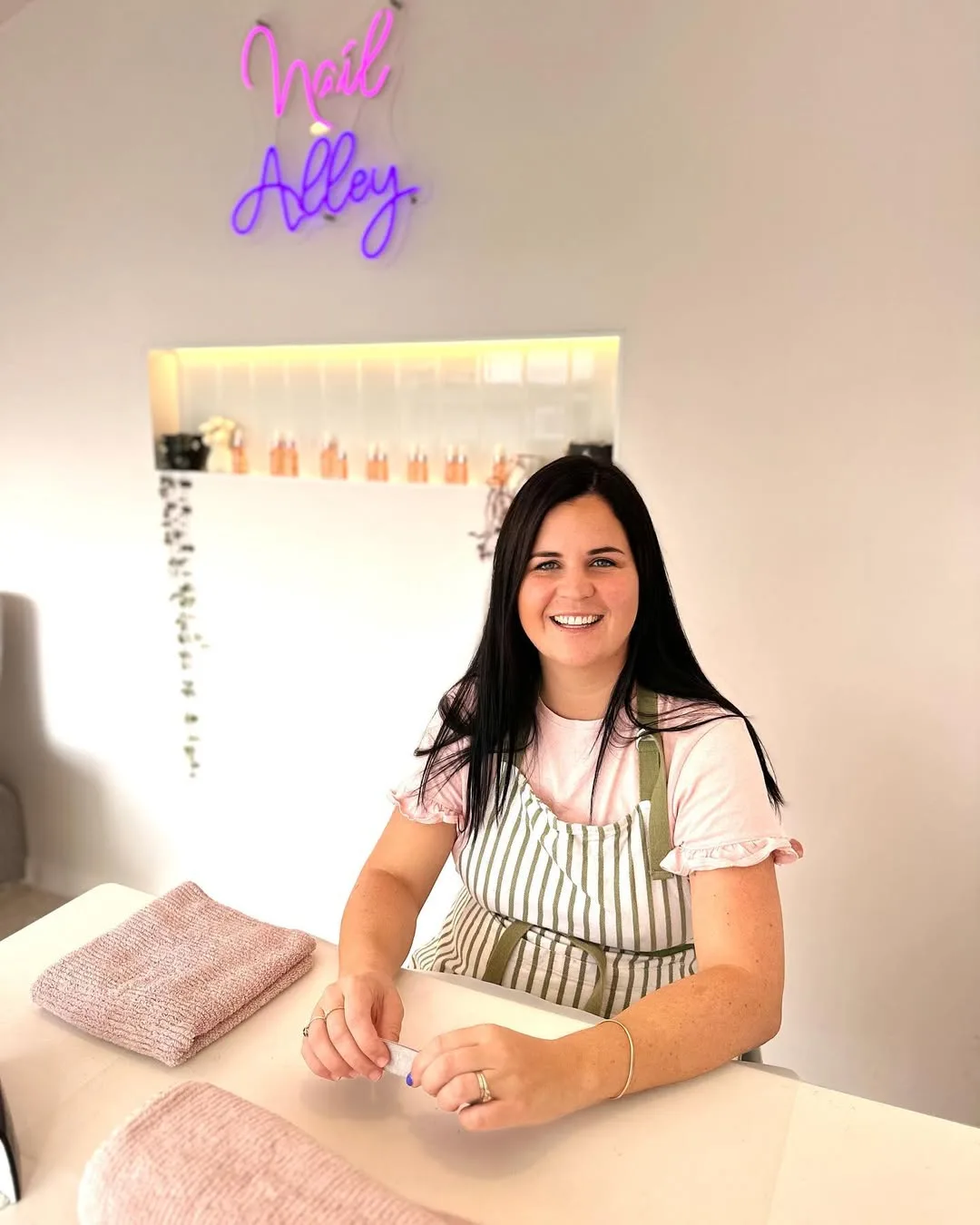 Ali, nail technician and educator at Nail Alley Waipu